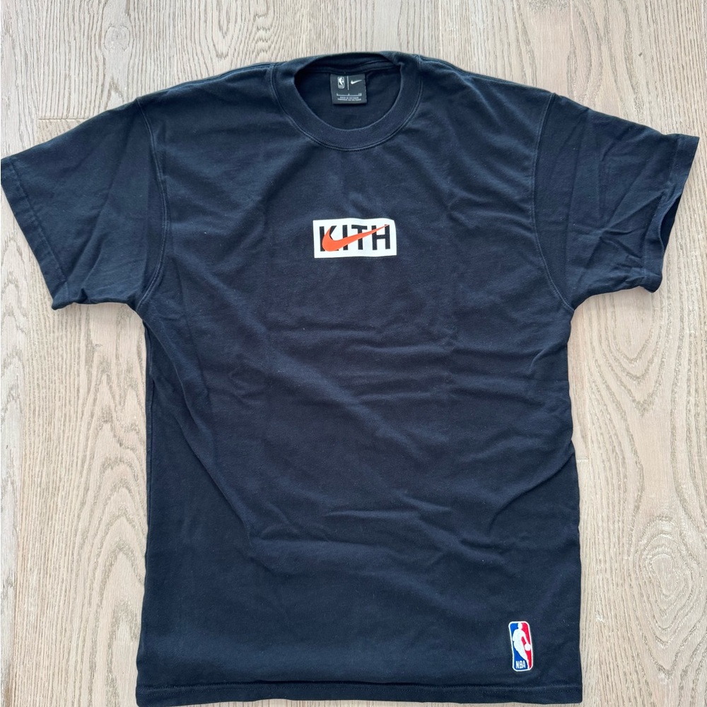 KITH & NIKE FOR NEW YORK KNICKS TEE - BLACK
